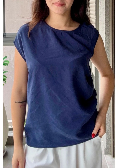 Bb Butik Basic Tasarım Dokuma Modal Kumaş Kolsuz Bluz Rahat Kalıp Modern Kadın Bluz My3535 Lacivert Bb Butik Basic Tasarım Dokuma Modal Kumaş Kolsuz Bluz Rahat Kalıp Modern Kadın Bluz My3535 Lacivert