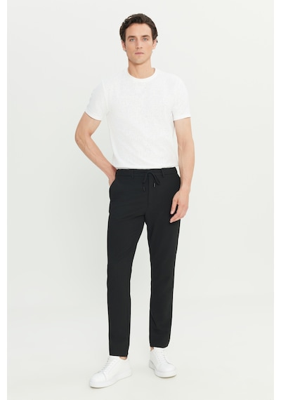 AC&Co / Altınyıldız Classics Erkek Sıyah Slim Fit Dar Kesim Gofre Desenli Beli Bağlamalı Yan Cepli Travel Casual Pantolon Siyah AC&Co / Altınyıldız Classics Erkek Sıyah Slim Fit Dar Kesim Gofre Desenli Beli Bağlamalı Yan Cepli Travel Casual Pantolon Siyah