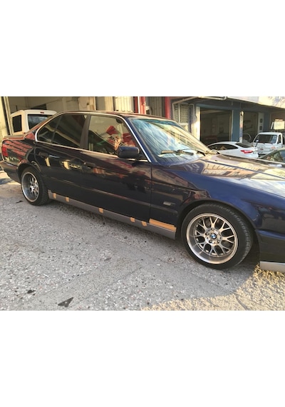 BMW\E34 M5 YAN MARŞPİYEL- Fiber-Boyasız