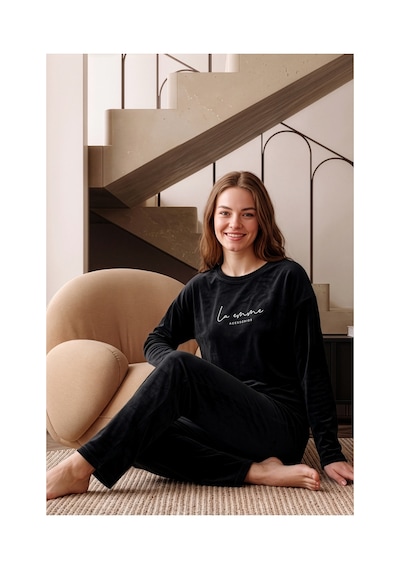 Nisanca Kışlık Kadın Kadife Pijama Takımı - Süper Soft Serisi Siyah