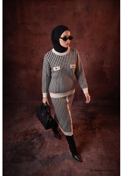 Armine Desenli Düğme Detaylı Triko Etekli İkili Triko Takım Taş 22kd4214