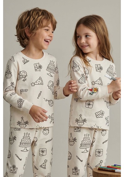 Zuzunga Boyanabilir Doğum Günü Temalı Çocuk Pijama Takımı Yıkanabilir 6-lı Kalem Hediyeli Ekru