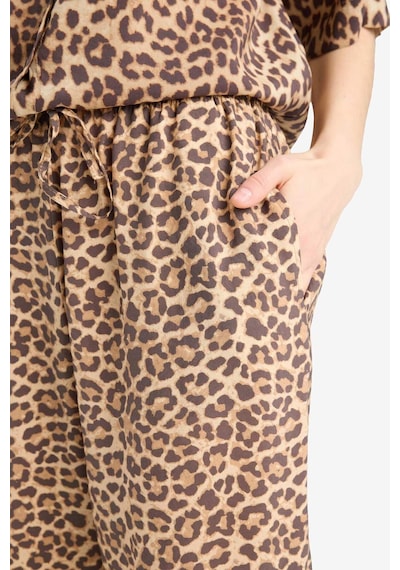 DeFacto Carrot Fit Leopar Desenli Modal Kumaş Pantolon Çift Cepli Yüksek Bel Düz Paça E6360AX25SPBN226