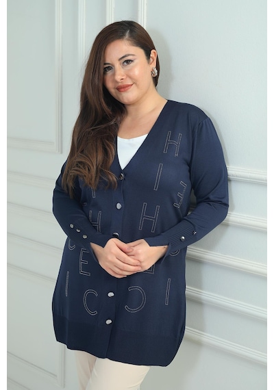 By Saygı Kadın Kolları Düğme Detaylı Taş Harf Baskılı Soğuk İplik Büyük Beden Hırka-41821 Lacivert By Saygı Kadın Kolları Düğme Detaylı Taş Harf Baskılı Soğuk İplik Büyük Beden Hırka-41821 Lacivert