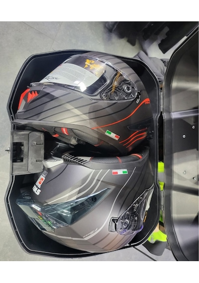 52 Litre Motosiklet Çantası Topcase Çift Kask Alır Tien Sırt Dayama Pedli Otomatik Kilitli Arasmto 52 Litre Motosiklet Çantası Topcase Çift Kask Alır Tien Sırt Dayama Pedli Otomatik Kilitli Arasmto