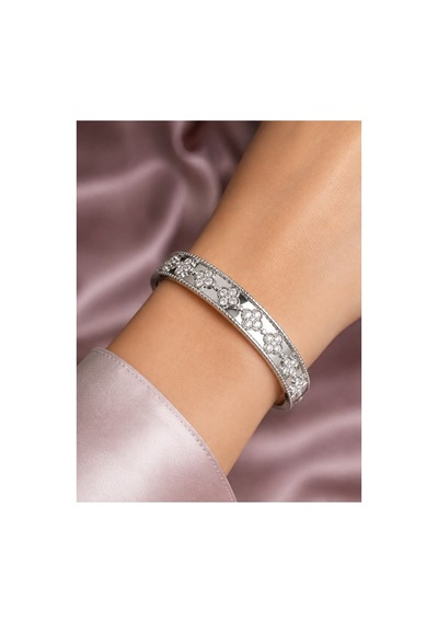 Dolunay Takı Yonca Desenli Silver Çelik Kelepçe Genel Markalar Unisex Çok Renkli