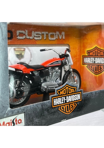 Harley Davidson Xr 750 1:18 Diecast Model Motosiklet