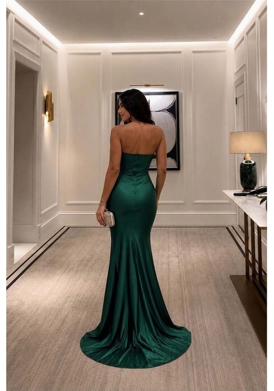 DefyModa Kadın Trend Straplez Yırtmaçlı Abiye Elbise Zümrüt