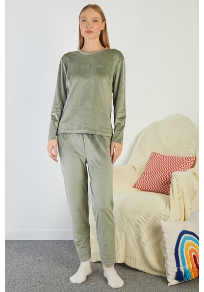 Fullamoda I Love Winter Kabartma Baskılı Kadife Pijama Takımı Yeşil