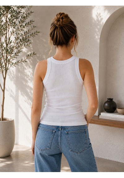 Feyece Beyaz Zargo Model Fitted/vücuda Oturan Geniş Biyeli Halter Yaka Fitilli Esnek Örme Crop Bluz Feyece Beyaz Zargo Model Fitted/vücuda Oturan Geniş Biyeli Halter Yaka Fitilli Esnek Örme Crop Bluz