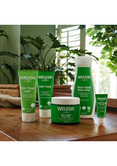 Weleda Skin Organik Besleyici Dudak Balmı 8 Ml