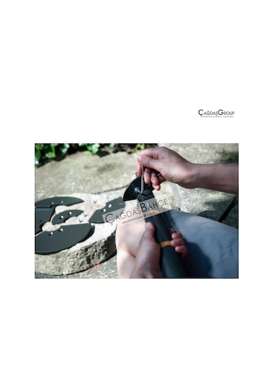 Fiskars Manuel Toprak Burgusu Quik Drill  1000638