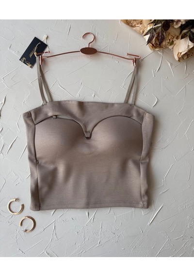 Chole İthal Pamuklu Göğsü Cut-out Halka Kaplı Detaylı İnce Askılı Bej