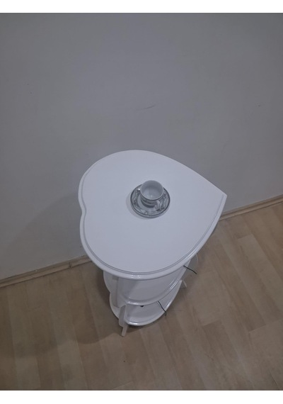 Çiçeklik Fiskos 90679 Çiçeklik Kalpli Model Mdf Parlak Ahşap Ayak Parlak Beyaz