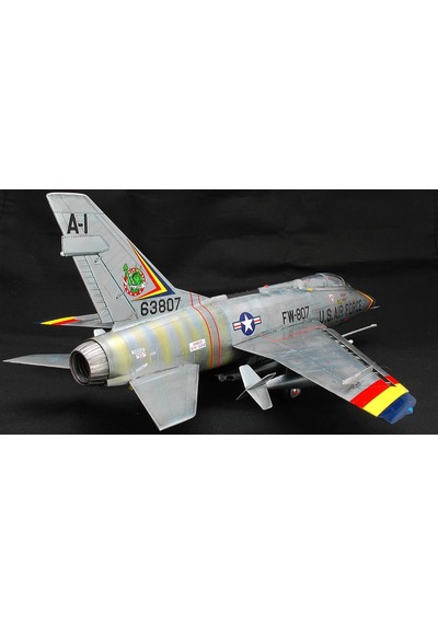 1/48 F-100f Super Sabre Savaş Uçağı Maketi, Trumpeter 02840