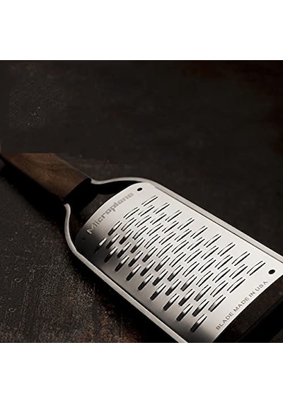 Ayrex Microplane 2 Yollu Kesme Mutfak Rendesi, Sert Peynir, Elma, Havuç, Kabak Ve Çikolata İçin, Ceviz Ahşap Saplı Diğer