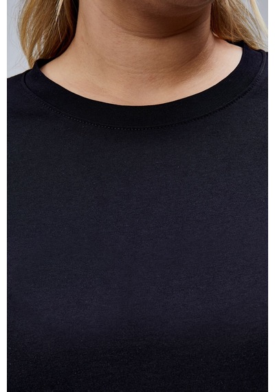 Banega Curve Büyük Beden Siyah Boyfriend Bisiklet Yaka Yırtmaçlı Pamuk Örme T-shirt Siyah