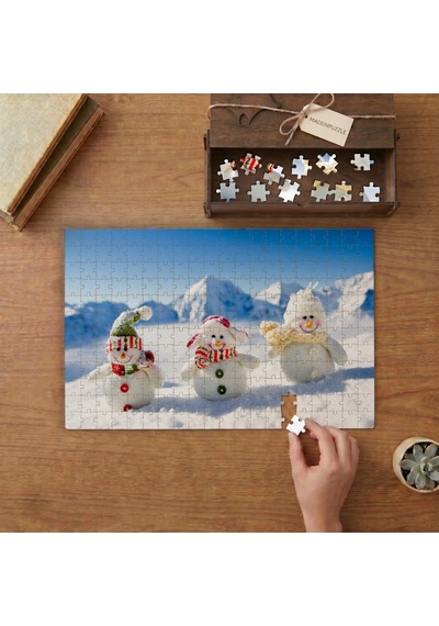 Sevimli Gülen Kardan Adamlar Tasarımı 240 Parça Ahşap Puzzle Ahşap Kutuda Mpy40124