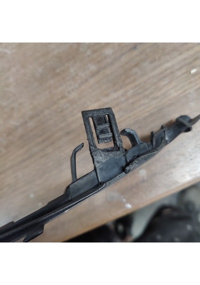 1991-1997 Volkswagen Golf Ön Izgara Klipsi Tamir