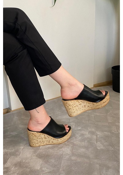 Asmi Shoes Kadın Limo Siyah Dolgulu Mantar Taban Terlik 10 Cm Siyah Siyah
