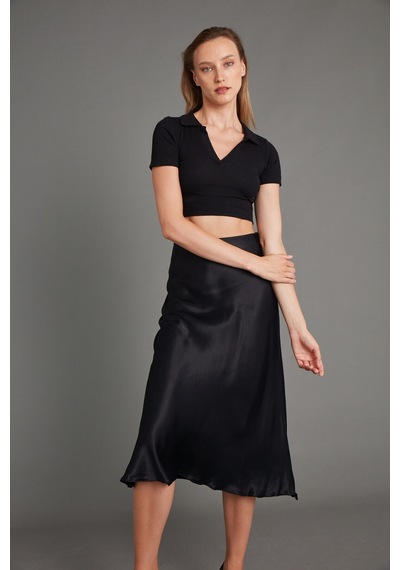 Park Karon Kadın Siyah Polo Yaka Basic Crop Body Siyah
