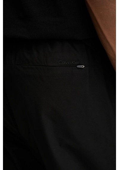 Calvin Klein Slim Fit Lastikli Bel Daralan Paça Pantolon Lv04lb614gub1 Erkek Pantolon Lv04lb614g Ub1 Siyah Calvin Klein Slim Fit Lastikli Bel Daralan Paça Pantolon Lv04lb614gub1 Erkek Pantolon Lv04lb614g Ub1 Siyah
