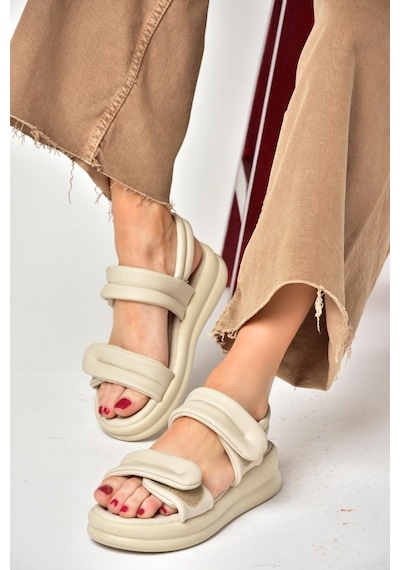 Fox Shoess973910409 Bej Kadın Sandalet Bej