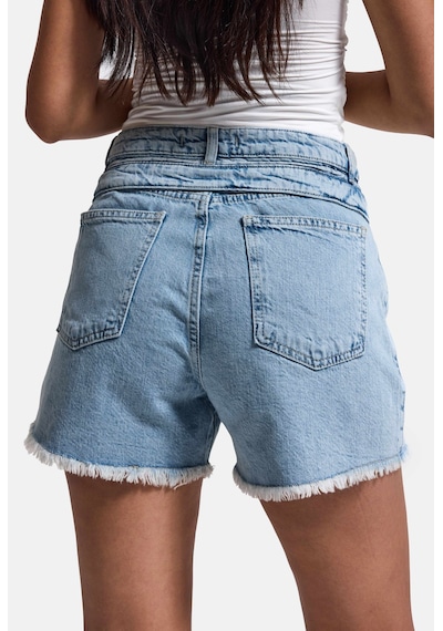 Itsbasic Kadın Kot Rengi 11s6-3 Relax Mom Kemer Detaylı Tasarım Denim Şort