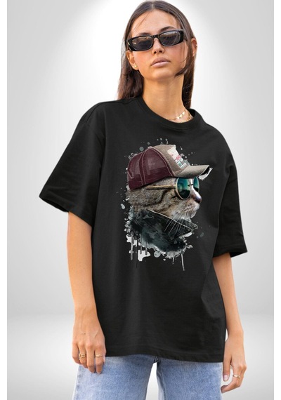 Pilot Çeketli Deri Şapkalı Cool Kedi Pamuklu Bisiklet Yaka Unisex Oversize Boyfriend Dijital Baskılı Siyah T-shirt Siyah Pilot Çeketli Deri Şapkalı Cool Kedi Pamuklu Bisiklet Yaka Unisex Oversize Boyfriend Dijital Baskılı Siyah T-shirt Siyah