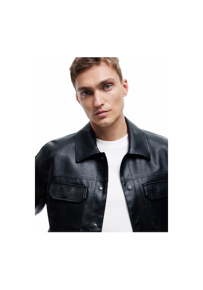 Koton Klasik Yaka Kapaklı Cep Detaylı Uzun Kollu Slim Fit Suni Deri Ceket Siyah 6wam20100hw Siyah