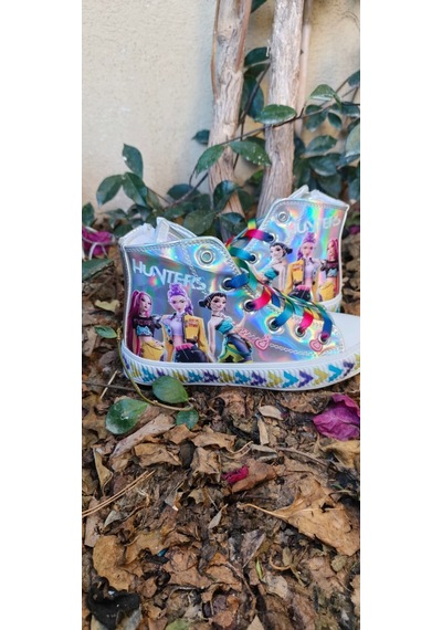 Scarpe Magiche Kız Çocuk Hologram Işıltılı Yüksek Bilek Spor Ayakkabı 31-35 Numara Arası Işıksızdır Hologram Scarpe Magiche Kız Çocuk Hologram Işıltılı Yüksek Bilek Spor Ayakkabı 31-35 Numara Arası Işıksızdır Hologram