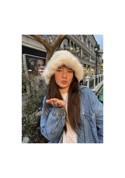 Mollycrush Genç Beyaz Peluş Bucket Kürk Şapka Premium Trend Kış Modası Beyaz