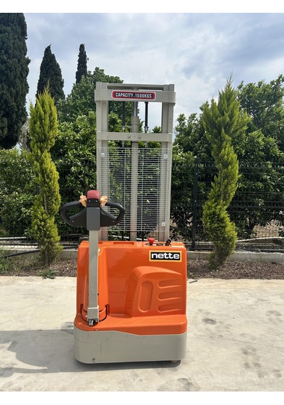 1.5 Ton 3 Metre Tam Otomatik Akülü İstif Makinesi