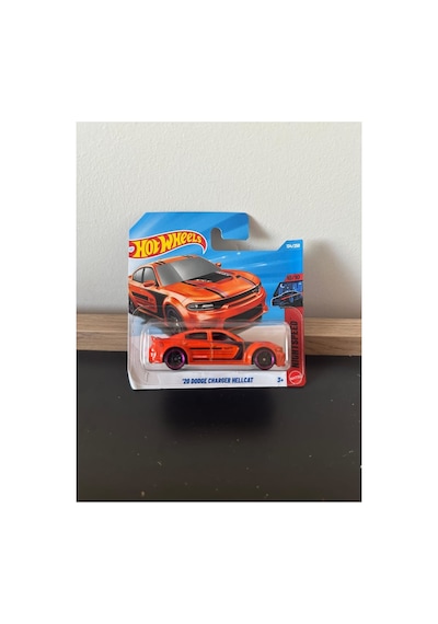 Hot Wheels 20 Dodge Charger Hellcat Turuncu