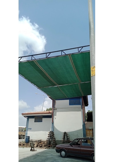 Gölgelik File %95'lik Çit Filesi Şeritli 50cm Aralıklı Halkalı