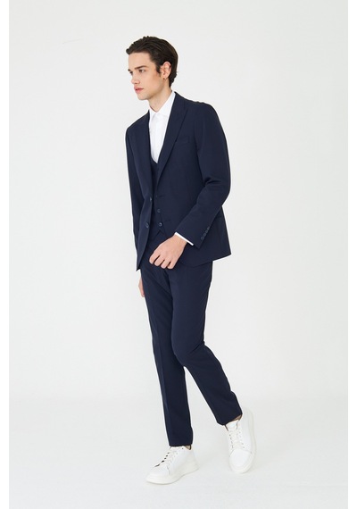 Lacivert Klasik Yaka Modern Slim Fit Yelekli Takım Elbise Laci Lacivert Klasik Yaka Modern Slim Fit Yelekli Takım Elbise Laci