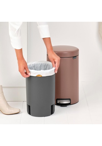 Brabantia Çöp Kutusu 12 Litre Newicon Pedallı Satin Taupe 234002 Diğer