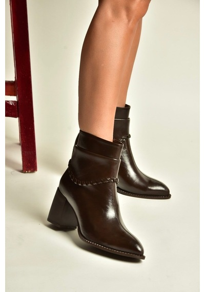 Fox Shoes Z820670060 Kahverengi Rustik Kalın Topuklu Kadın Bot