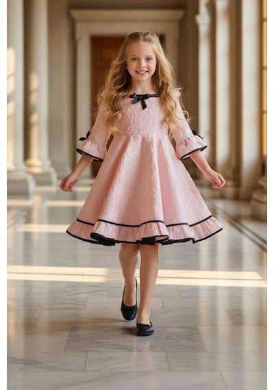 Riccotarz Kız Çocuk Kare Yaka Üzeri Kabartma Papatya Desenli Eteği Fırfırlı İspanyol Kol Pembe Elbise Pembe Riccotarz Kız Çocuk Kare Yaka Üzeri Kabartma Papatya Desenli Eteği Fırfırlı İspanyol Kol Pembe Elbise Pembe