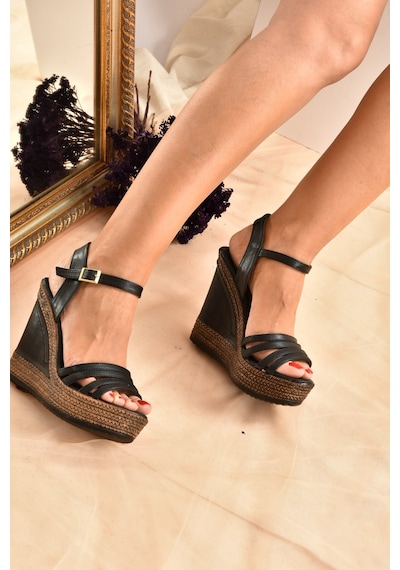 Fox Shoes Siyah Yüksek Dolgu Topuklu Kadın Ayakkabı K674071609 Siyah-suni Deri