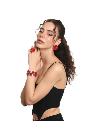 Kadın Gümüş Renk Lak Kaplama Çivili Model Kırmızı Mineli Küpe &yüzük &bileklik Set Kırmızı