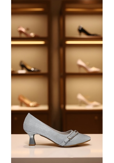 Altın Pabuç Kadın Topuklu Ayakkabı - Stiletto, Her Tarza Uyumlu Klasik Şıklık Gümüş