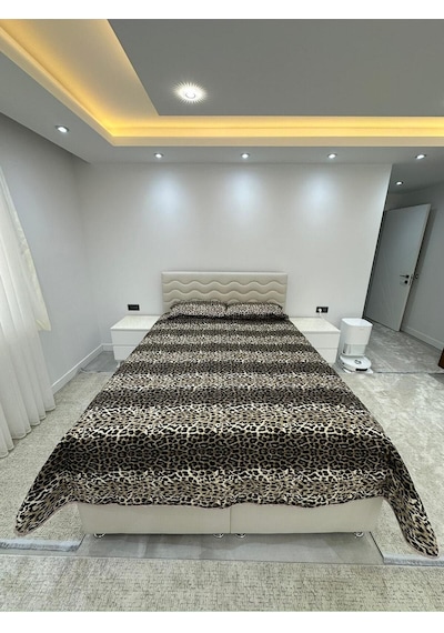 Tek Kişilik Kapitoneli Çok Amaçlı Örtü Seti 160x240 Çeyiz Seti Çeyiz Takımı Leopar Kahverengi