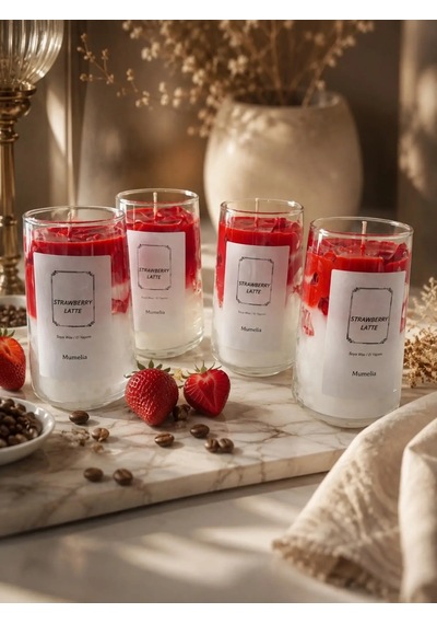 Mumelia Latte Serisi - Doğal Soya Cam Bardak Tasarım Mum - Strawberry Latte .