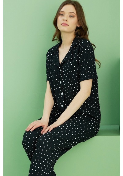 Siyah İnci Bürümcük Krınkıl Kumaş Örme Düğmeli Pijama Takım25118556 Çok Renkli