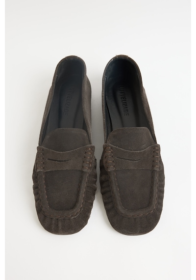 Lutvelizade Loafer 2510 Büzgülü Detaylı Siyah Füme Kadın Loafer