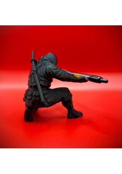Ninja Kalemlik - Masaüstü Dekoratif Organizer / Ofis & Ev İçin Şık Kalem Tutucu, Hediye Seçeneği - Ninja Pen Hol Çok Renkli