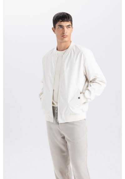 DeFacto Slim Fit Bomber Mont Ceket Dar Kesim Kolej Yaka Fermuarlı Çift Cepli Mevsimlik Hafif D7319AX25SPER140