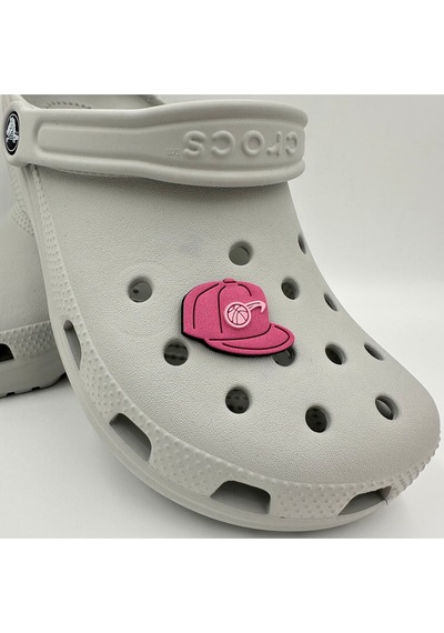 Crocs Terlik Süsü Ve Aksesuarı , Çanta Süsü Jibbitz3d Kabartma Şapka Kep 04 Görsel Figür Aksesuar Fuşya-pembe