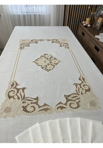 Beyaz İşli Masa Örtüsü Açık Krem